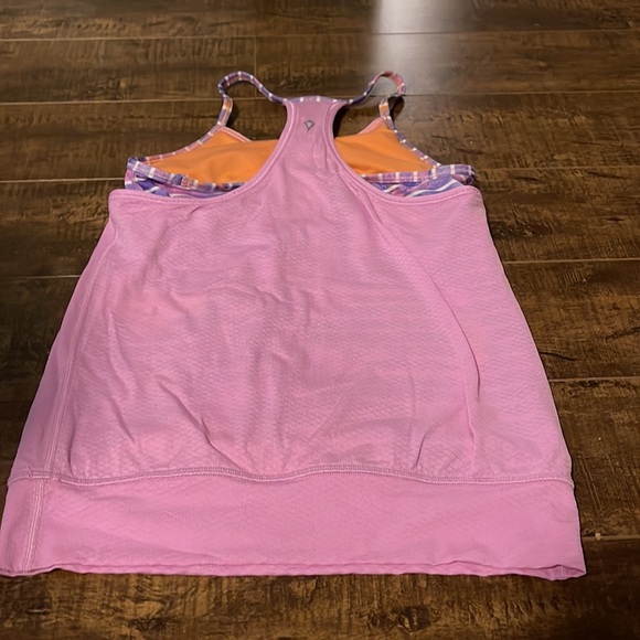 IVIVVA tank with built in bra - Picture 6 of 8